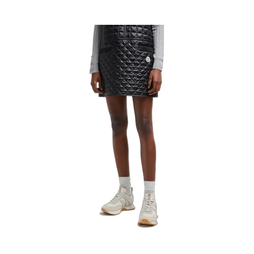 Pacey Round Toe Sneakers