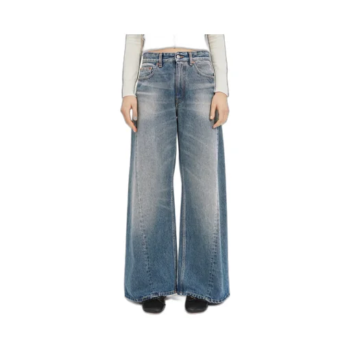 Low-Rise Wide-Leg Jeans