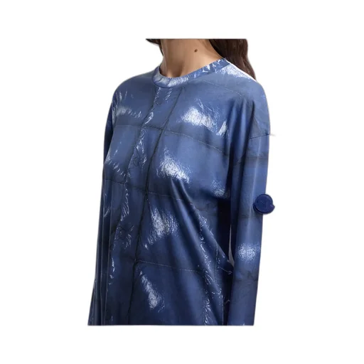 Long-Sleeved T-Shirt