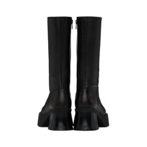 Round-Head Boots