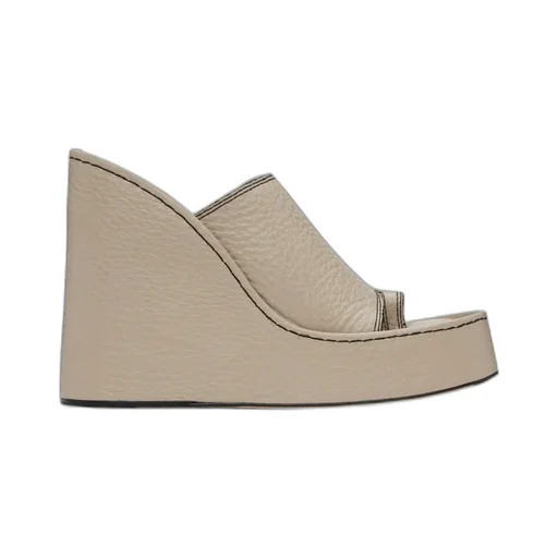 High-Heeled Sandals With Colliding Stitches
