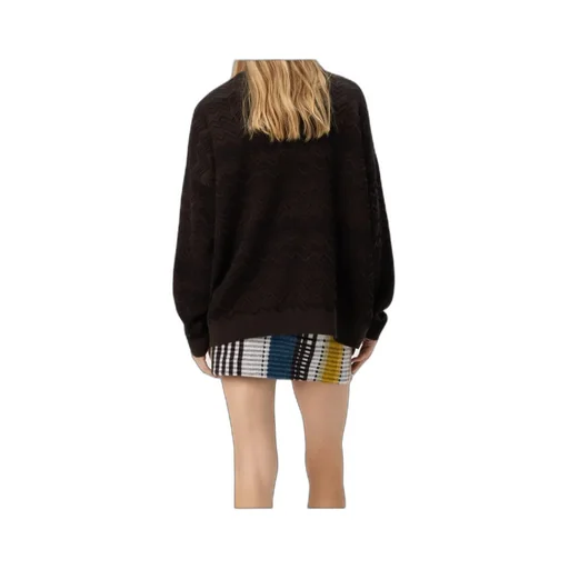 Chevron-Pattern V-Neck Jumper