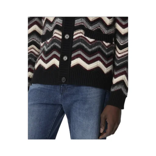 Chevron-Pattern Pocket Cardigan