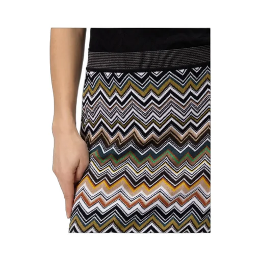 Zigzag-Pattern Mini Skirt