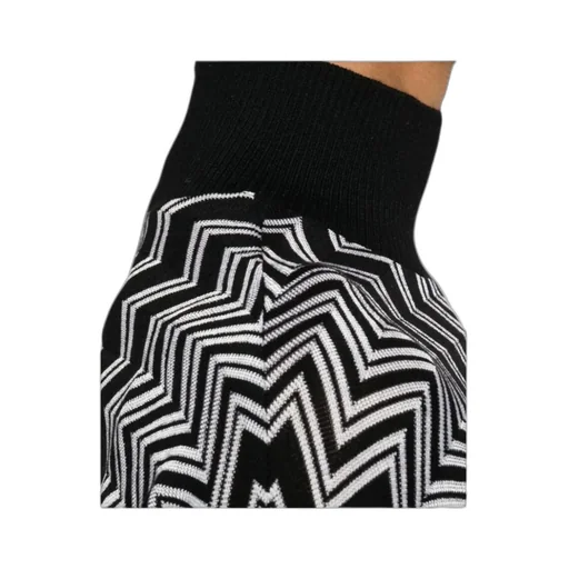 Zigzag Straight Hem Jumper