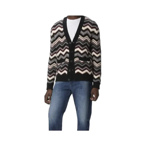 Chevron-Pattern Pocket Cardigan