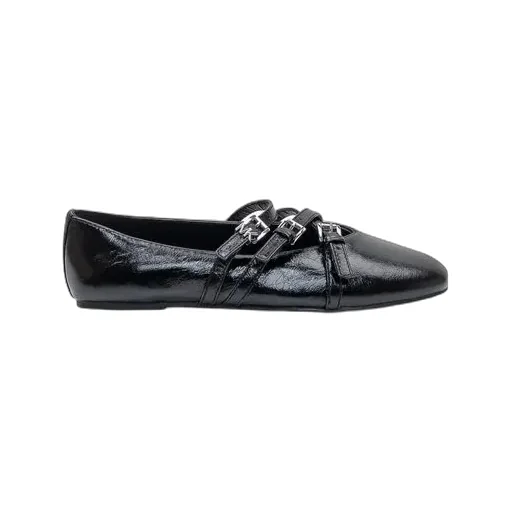 Buckle Detailed Slip-On Flat Shoes