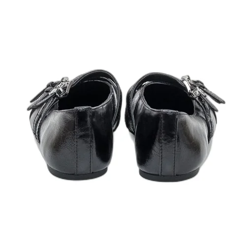 Buckle Detailed Slip-On Flat Shoes