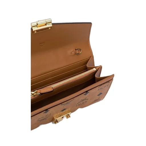 Tracy Chain-Linked Crossbody Wallet