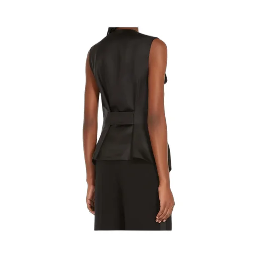 Buttoned V-Neck Gilet