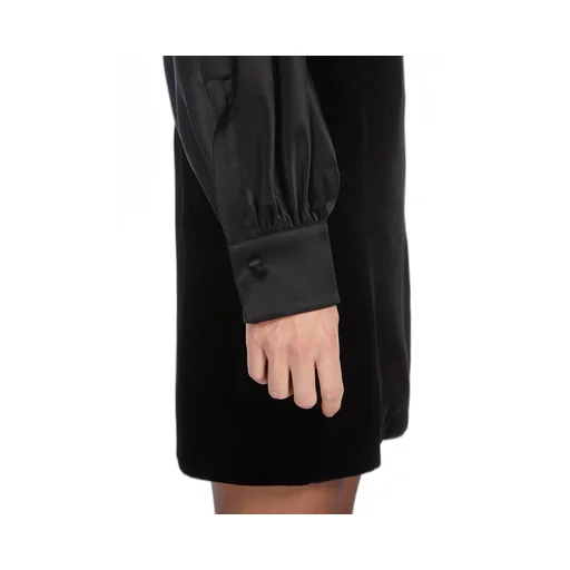Twist Detailed Long-Sleeved Dress