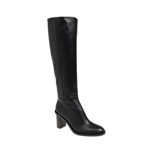 Round-Head Boots