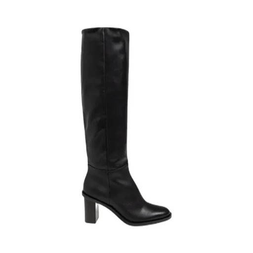 Round-Head Boots
