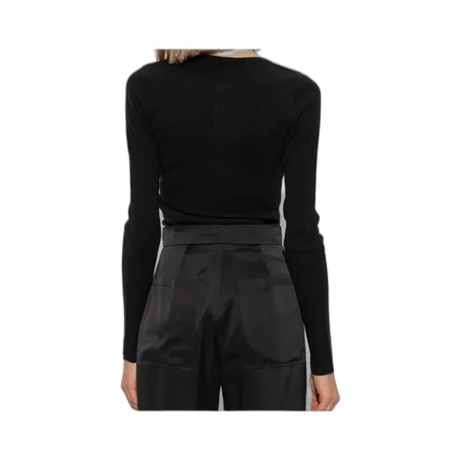 V-Neck Long-Sleeved Top