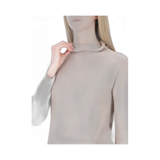 Long-Sleeved Knit