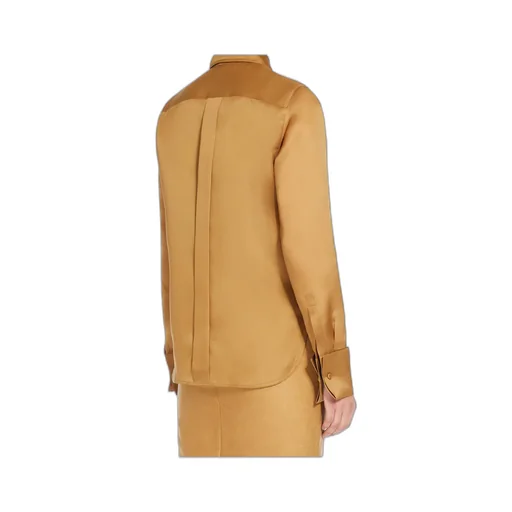 Buttoned Long-Sleeved Shirt