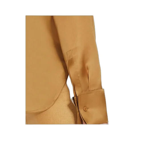 Buttoned Long-Sleeved Shirt