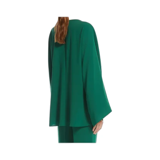 Umile V-Neck Shirt