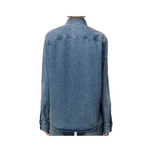 Ami De Coeur Curved Hem Shirt