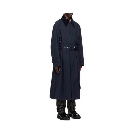Long-Sleeved Windbreaker