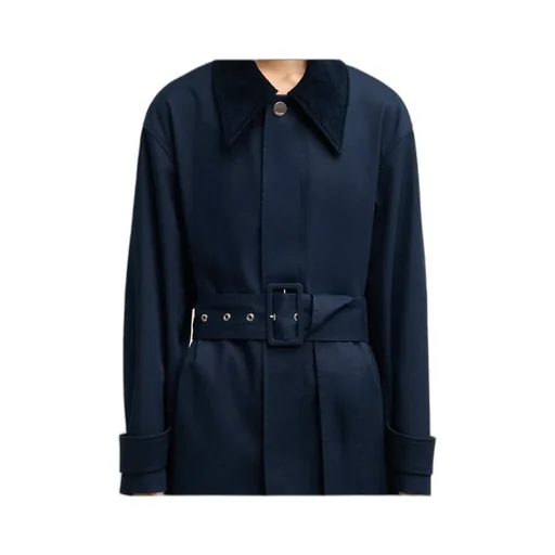 Long-Sleeved Windbreaker