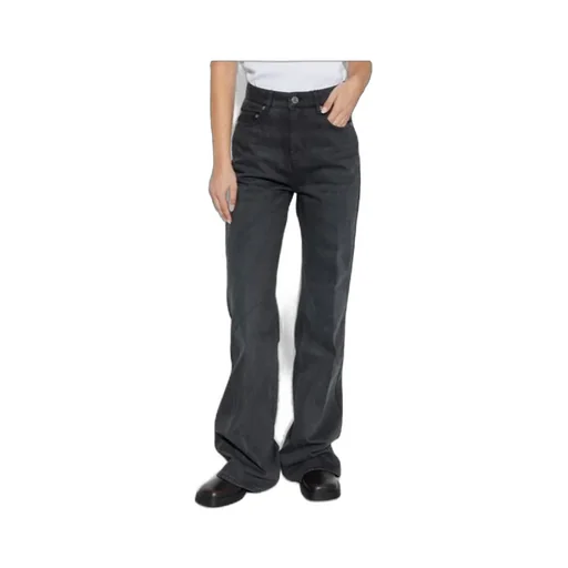 Wide-Leg Jeans