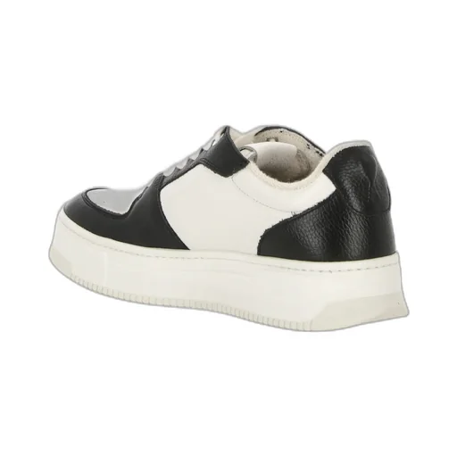 Arcade Low-Top Skate Shoes With Thick Sole