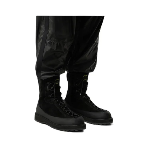 S100110 Lace-Up Hiking Boots