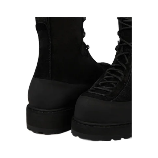 S100110 Lace-Up Hiking Boots