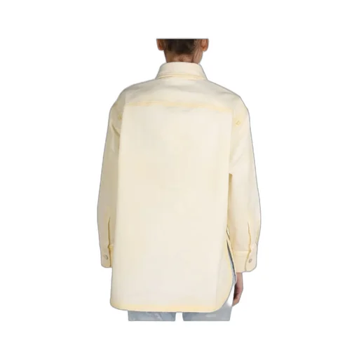 Buttoned Long-Sleeved Jacket