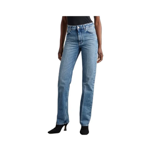 Straight Jeans