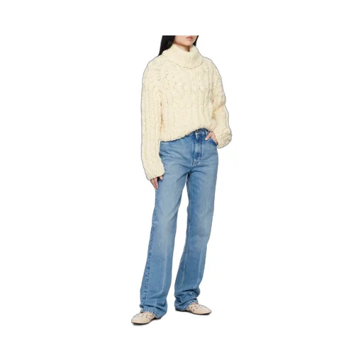 Straight Jeans