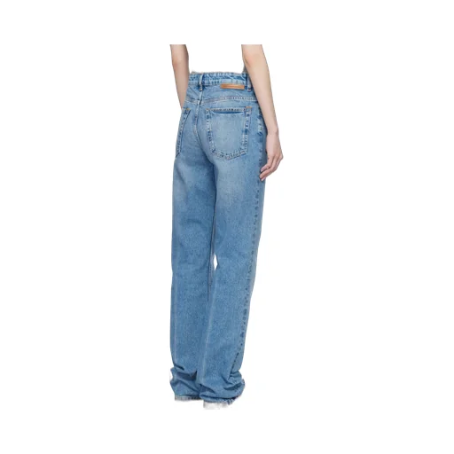 Straight Jeans