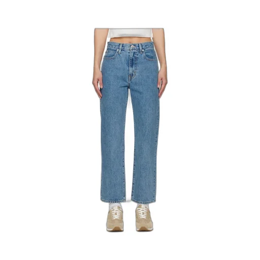 High-Waisted Jeans