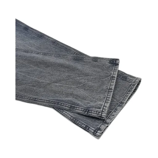 Belt-Loop Jeans