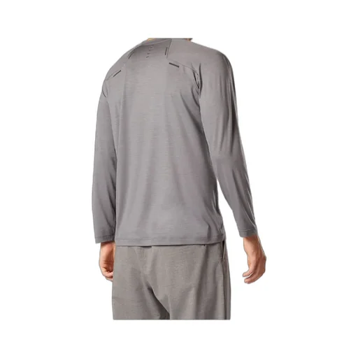 Long-Sleeve Training T-Shirt