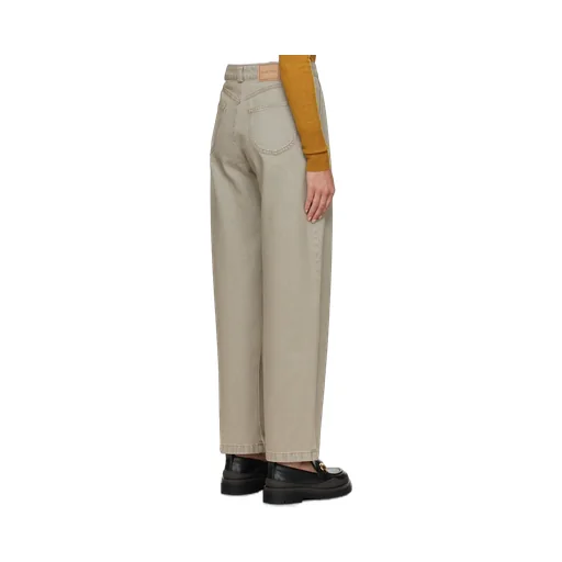 Straight Jeans