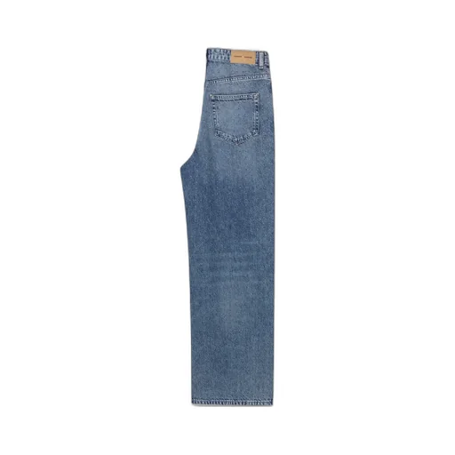 Wide-Leg Jeans