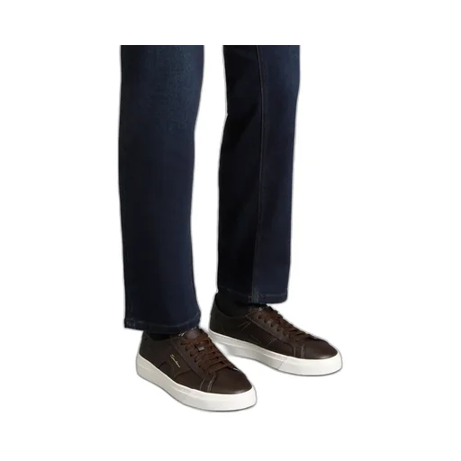 Round Toe Low-Top Sneakers