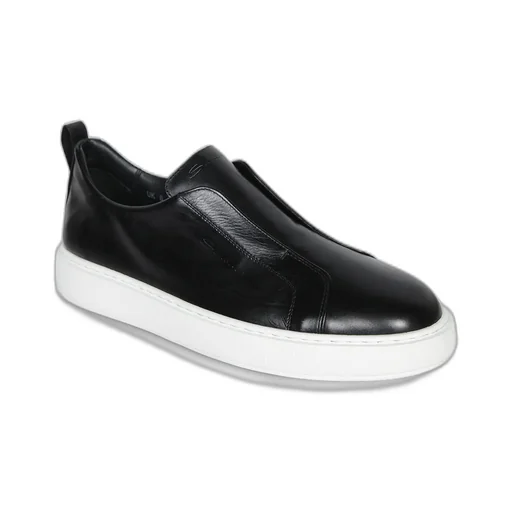 Victory Low-Top Sneakers