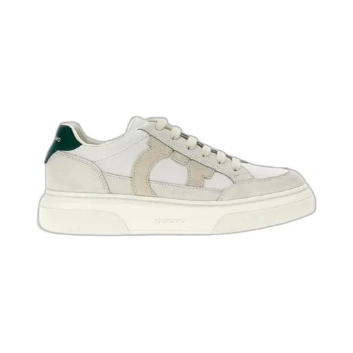 Round Head Lacing Casual Sneakers