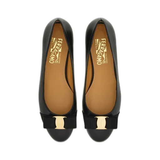 Logo-Engraved Flat Shoes