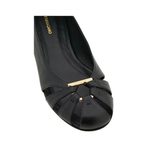 Round Toe Slip-On Flat Shoes