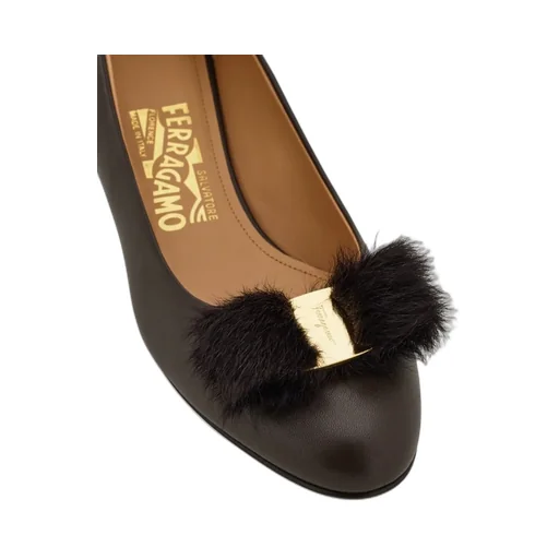 Vara Block Heel Pump