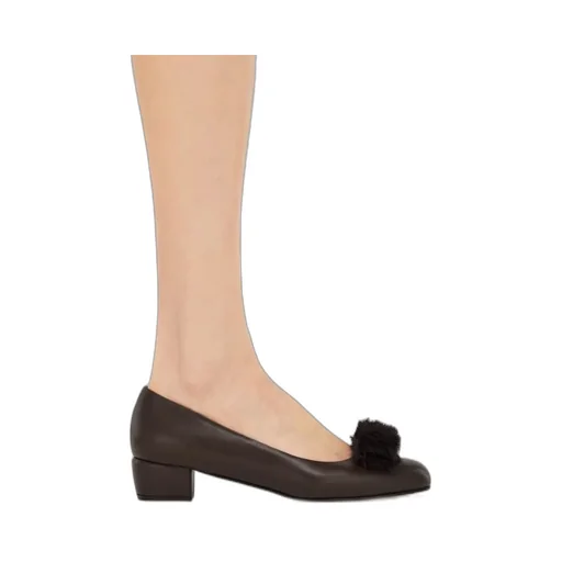 Vara Block Heel Pump