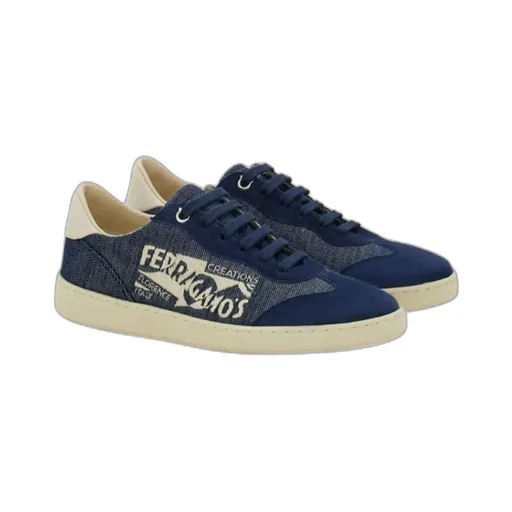 Low Top Sneaker With Logo