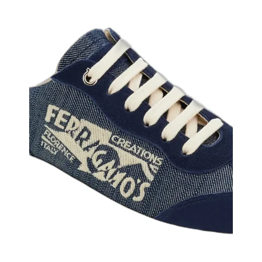 Low Top Sneaker With Logo