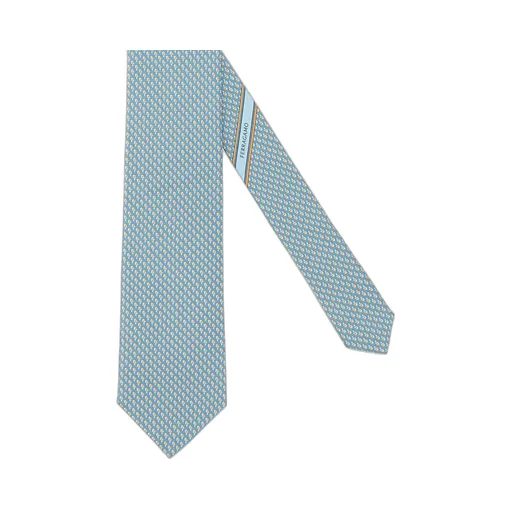 Pointed Tie