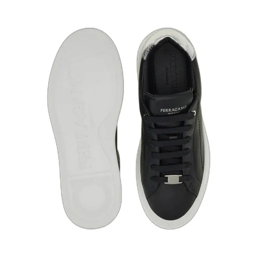 Wedge Sneaker