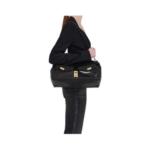 Multipocket Hug Crossbody Bag